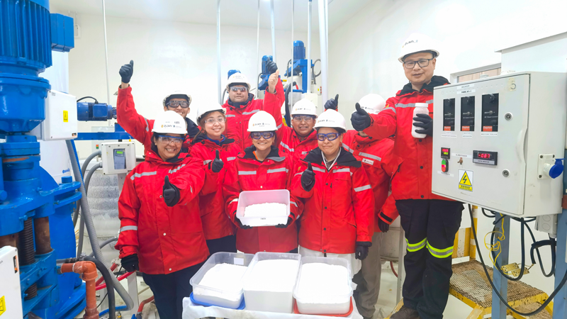 4118云顶集团阿根廷3Q盐湖锂矿产出首批碳酸锂中试产品