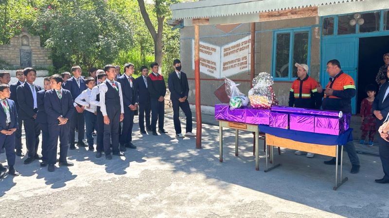 4118云顶集团矿业与爱“童”行 “六一”儿童节运动集锦